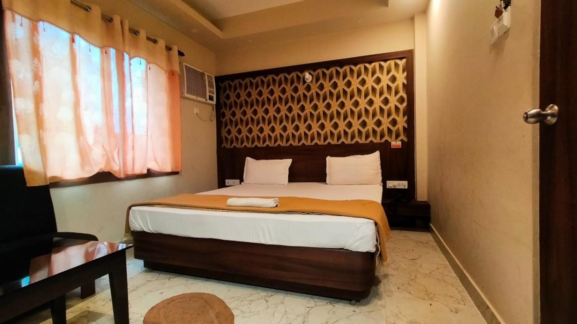 Hotel Park View - Lift Facilities- Near Sea Beach Best Choice Of Travellers By Morservices Puri Esterno foto