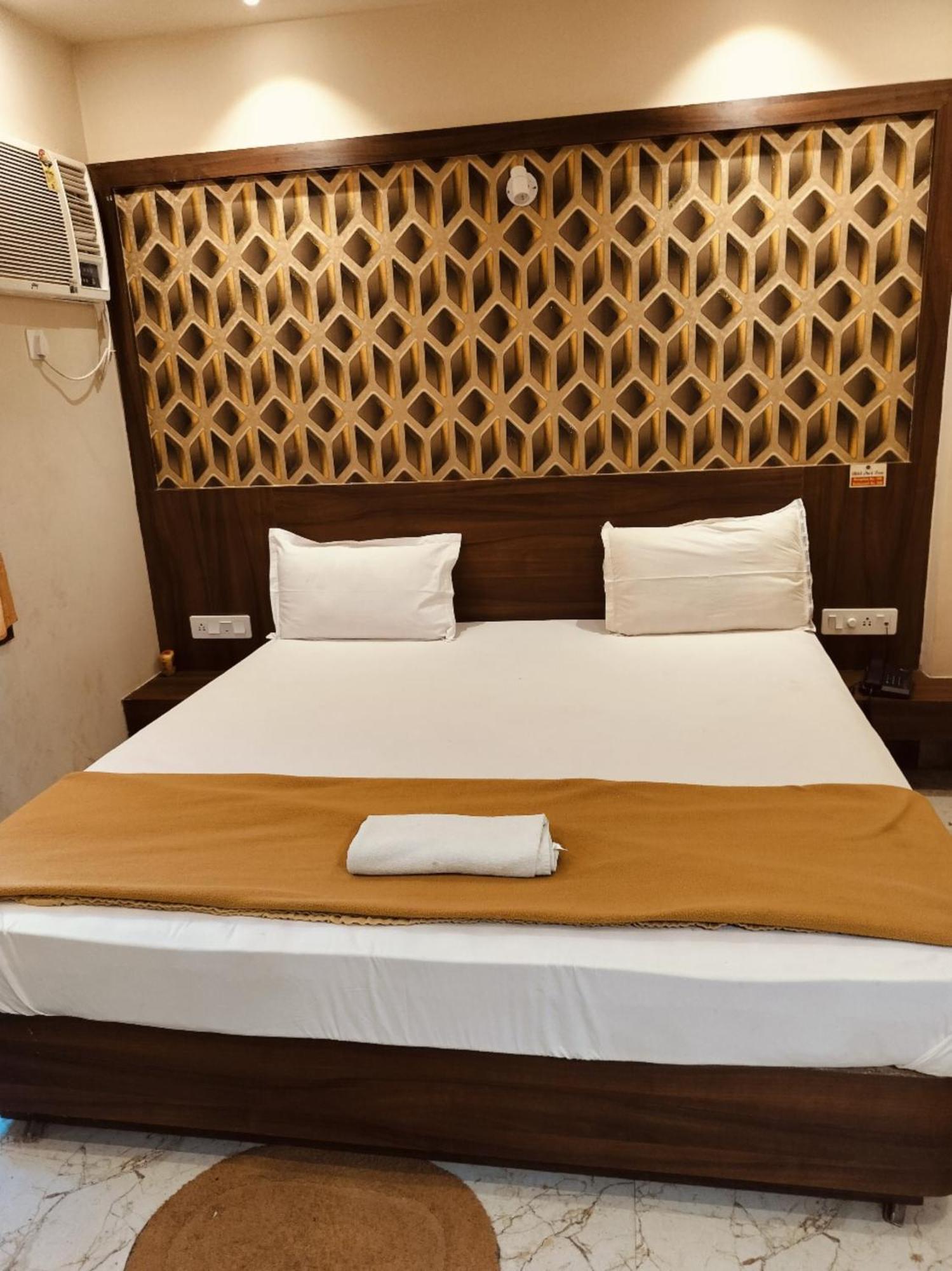 Hotel Park View - Lift Facilities- Near Sea Beach Best Choice Of Travellers By Morservices Puri Esterno foto