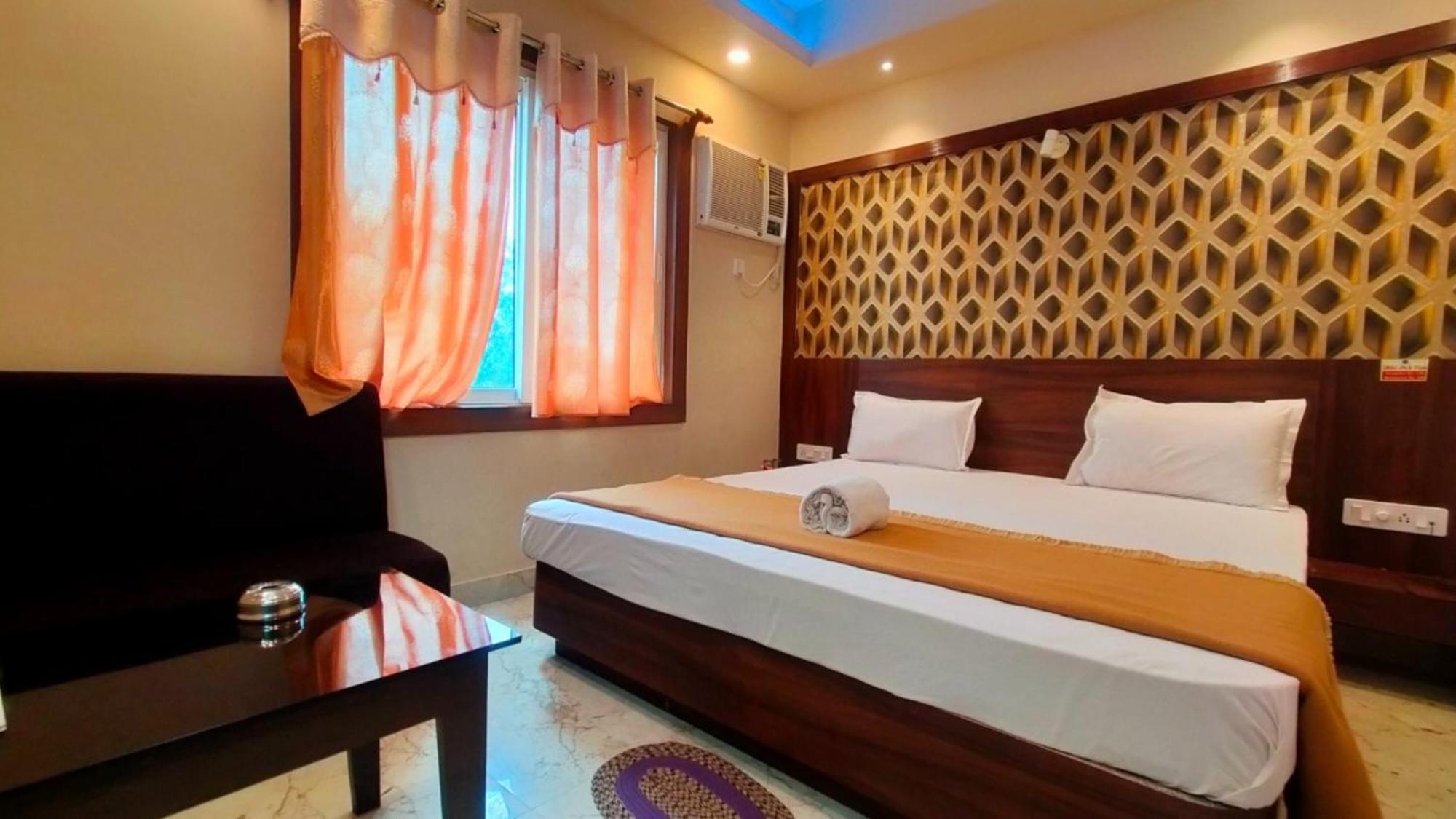 Hotel Park View - Lift Facilities- Near Sea Beach Best Choice Of Travellers By Morservices Puri Esterno foto