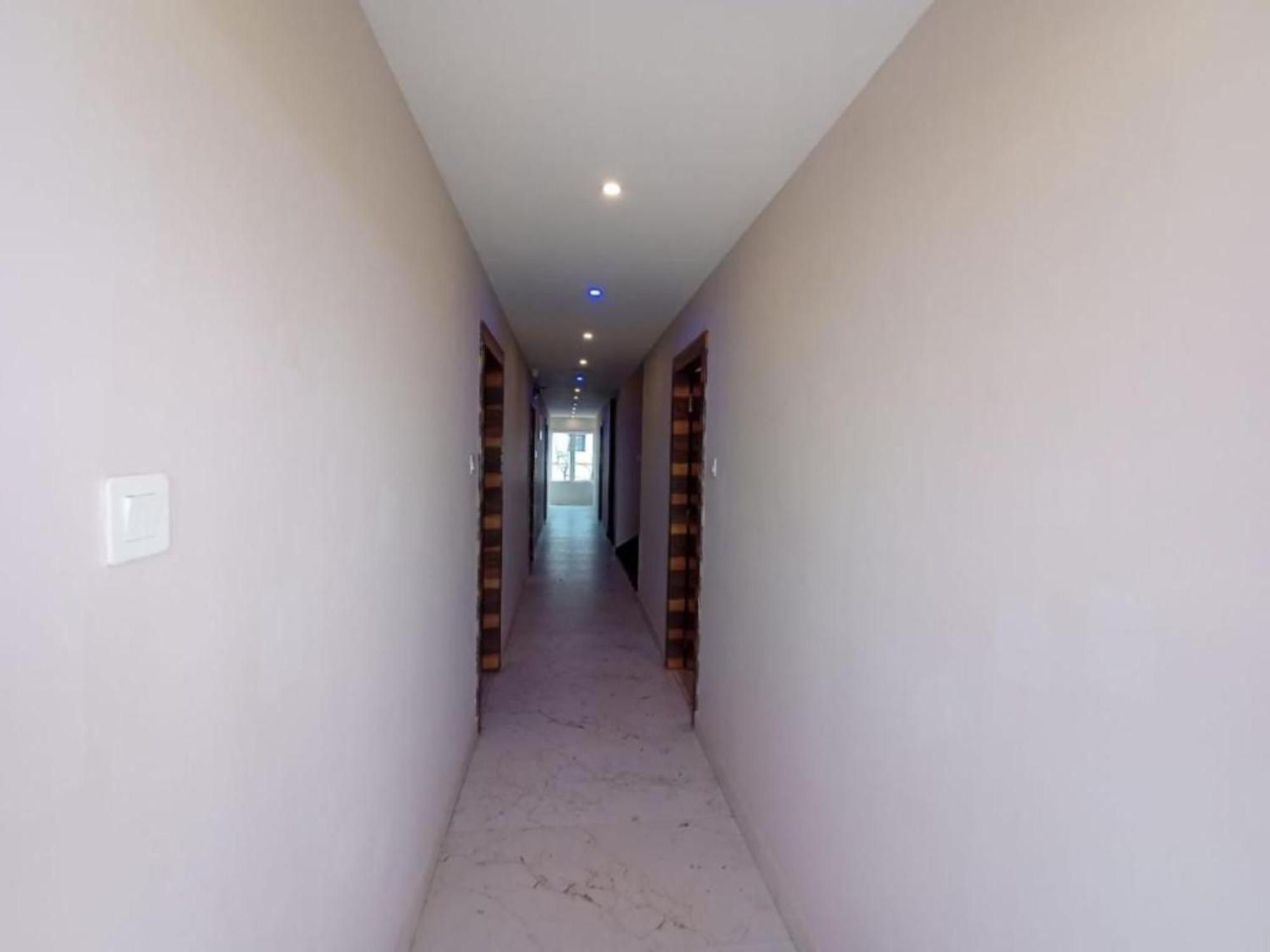 Hotel Park View - Lift Facilities- Near Sea Beach Best Choice Of Travellers By Morservices Puri Esterno foto