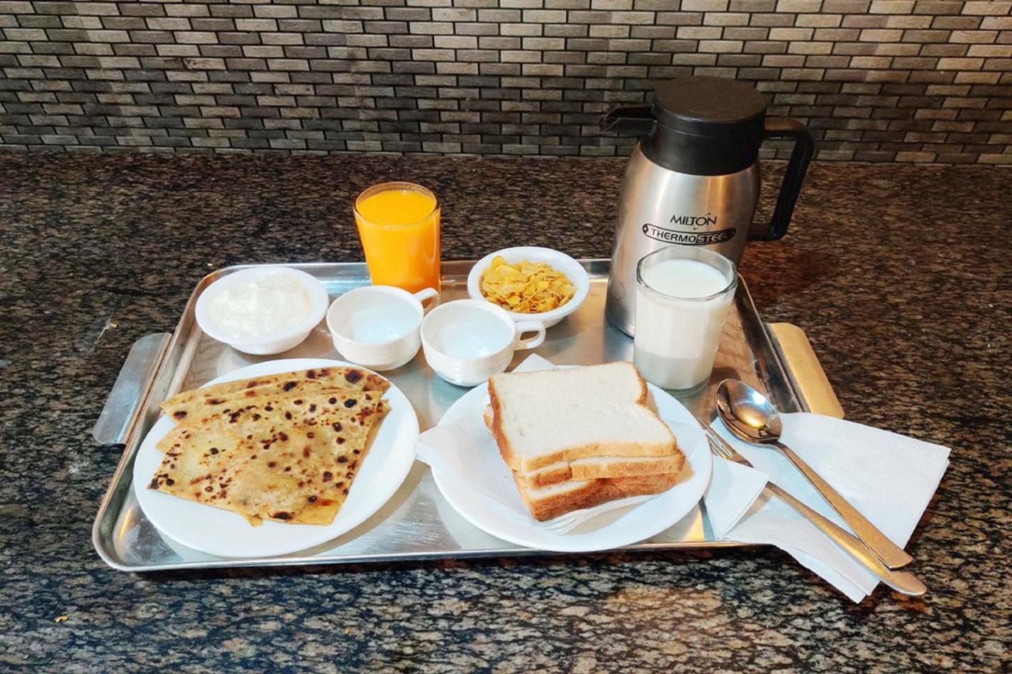 Hotel Park View - Lift Facilities- Near Sea Beach Best Choice Of Travellers By Morservices Puri Esterno foto